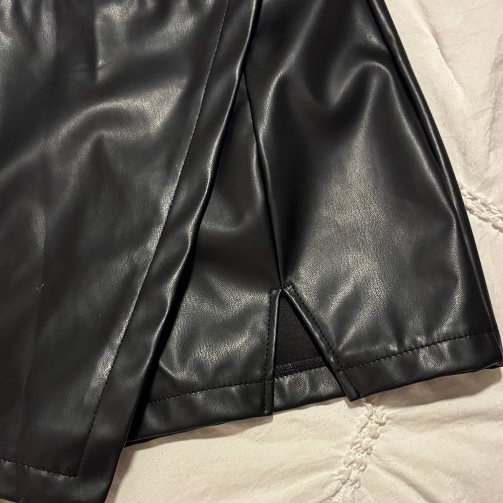 Black Faux Leather Skort - Picture 4 of 4